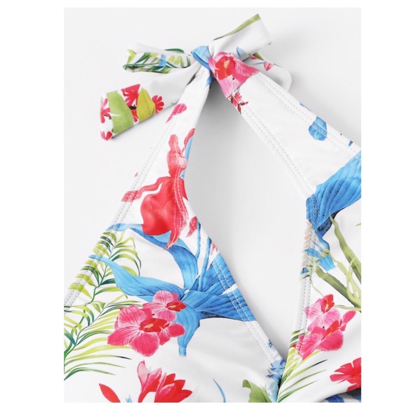 ➕Tropical twist top bikini - Picture 3 of 6